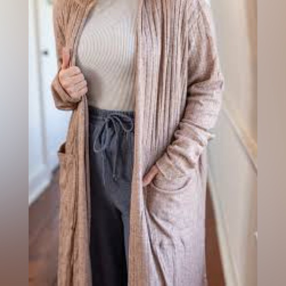 Elegant Women's Tan Cardigan